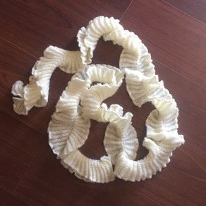 Crochet ruffle scarf